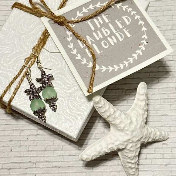 Turquoise Mother of Pearl Earrings & Bracelet - Picture 7 of 9